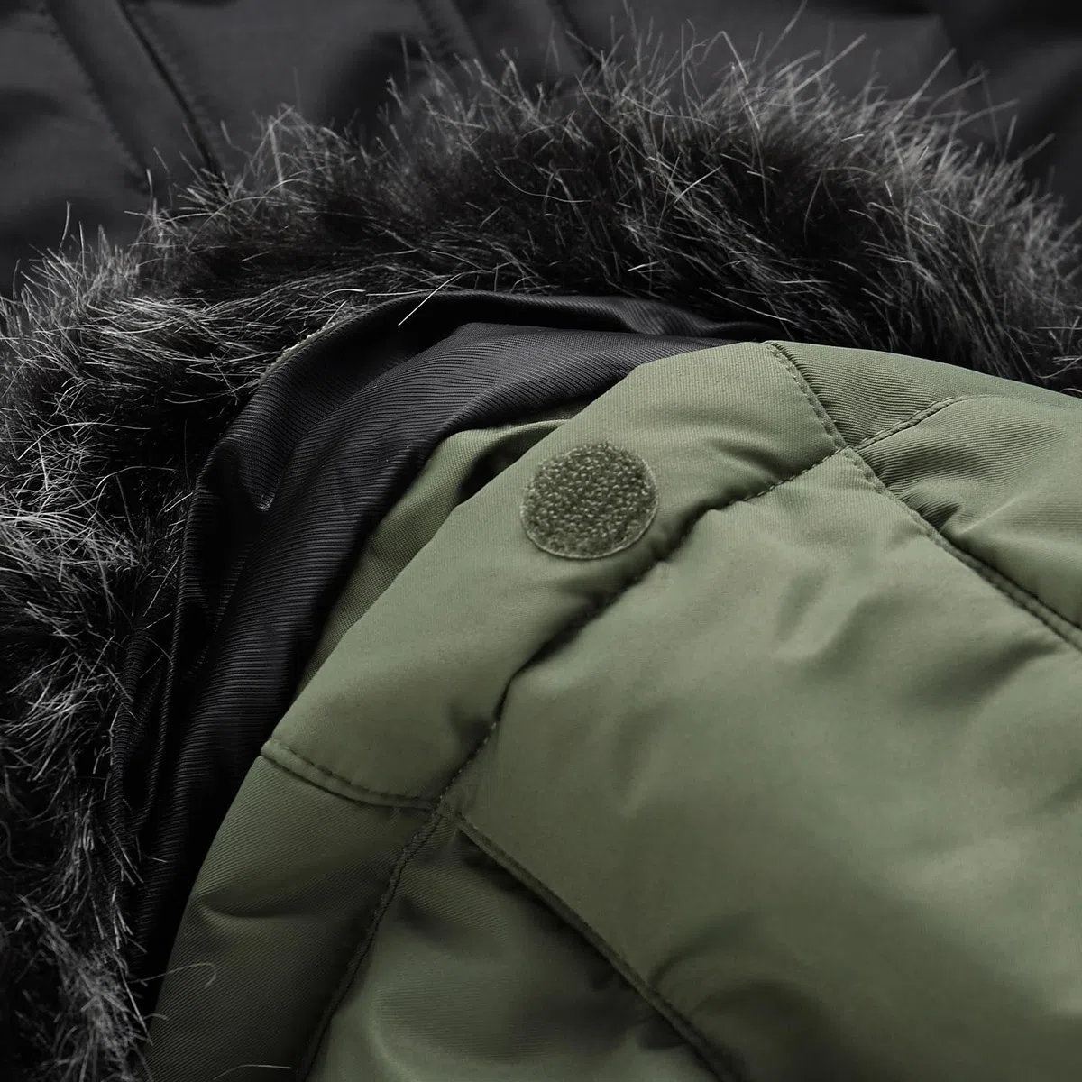 ALPINE PRO EGYPA Damen Winterjacke, Outdoor Jacke, Leicht Wanderjacke, Skijacke, Sportjacke, Funktionsjacke, PUFFY Stil, Bergjacke, Winddichte, Wasserdichte und Atmungsaktive Jacke mit Warmfutter