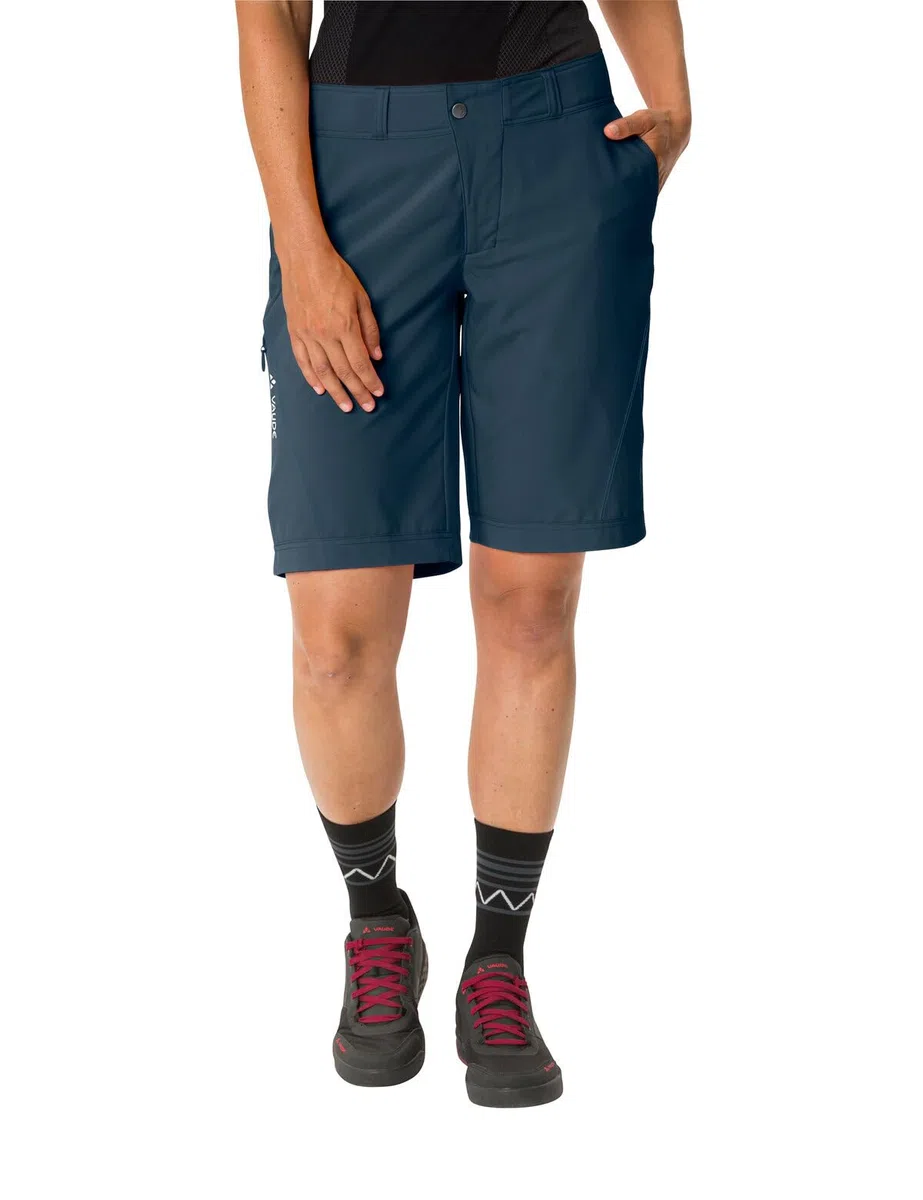 VAUDE Women's Ledro Shorts - Gepolsterte MTB-Shorts mit Innenhose - atmungsaktive & elastische Fahrradhose