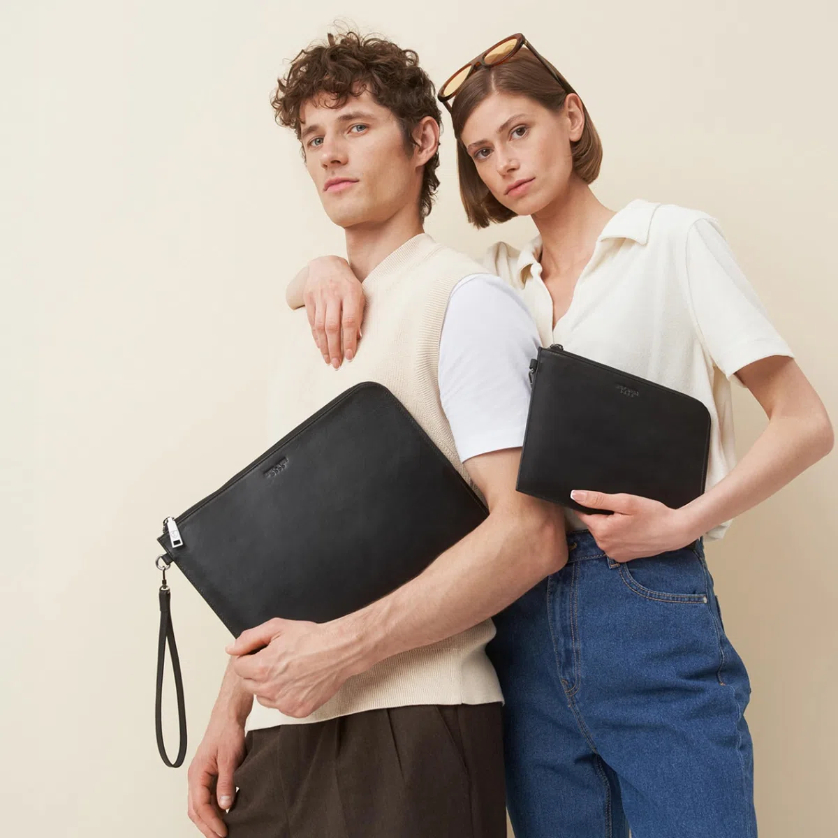 Berliner Bags Premium Dokumentenmappe Alex XL, Dokumententasche, Reisepass Organizer und Banktasche aus Leder, für Damen und Herren - Schwarz