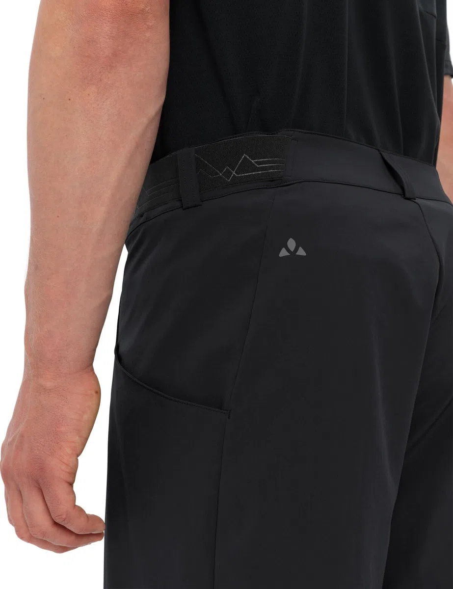 VAUDE Loamer Shorts II für Herren – MTB Shorts, Gepolsterte Fahrradshorts für Trails und Touren, Leicht und schnell trocknende Fahrradhose für Herren