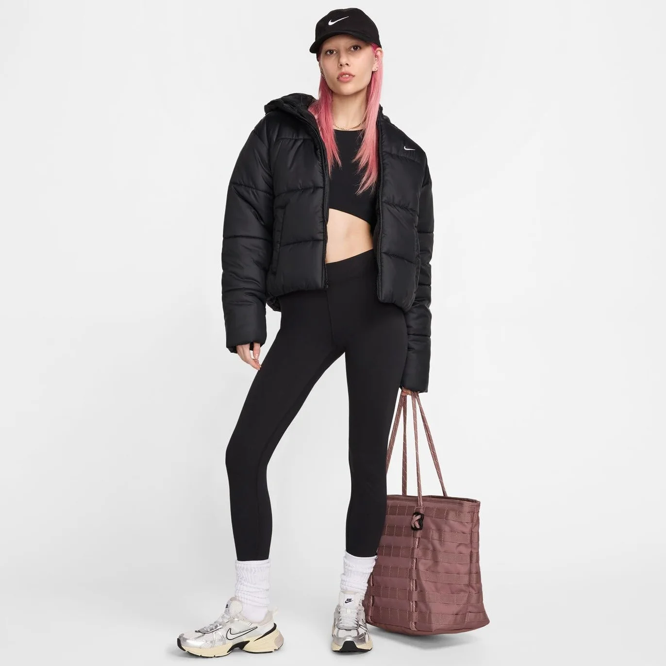 Nike Sportswear Classic Puffer Lockere Therma-FIT Jacke mit Kapuze für Damen, FZ5899