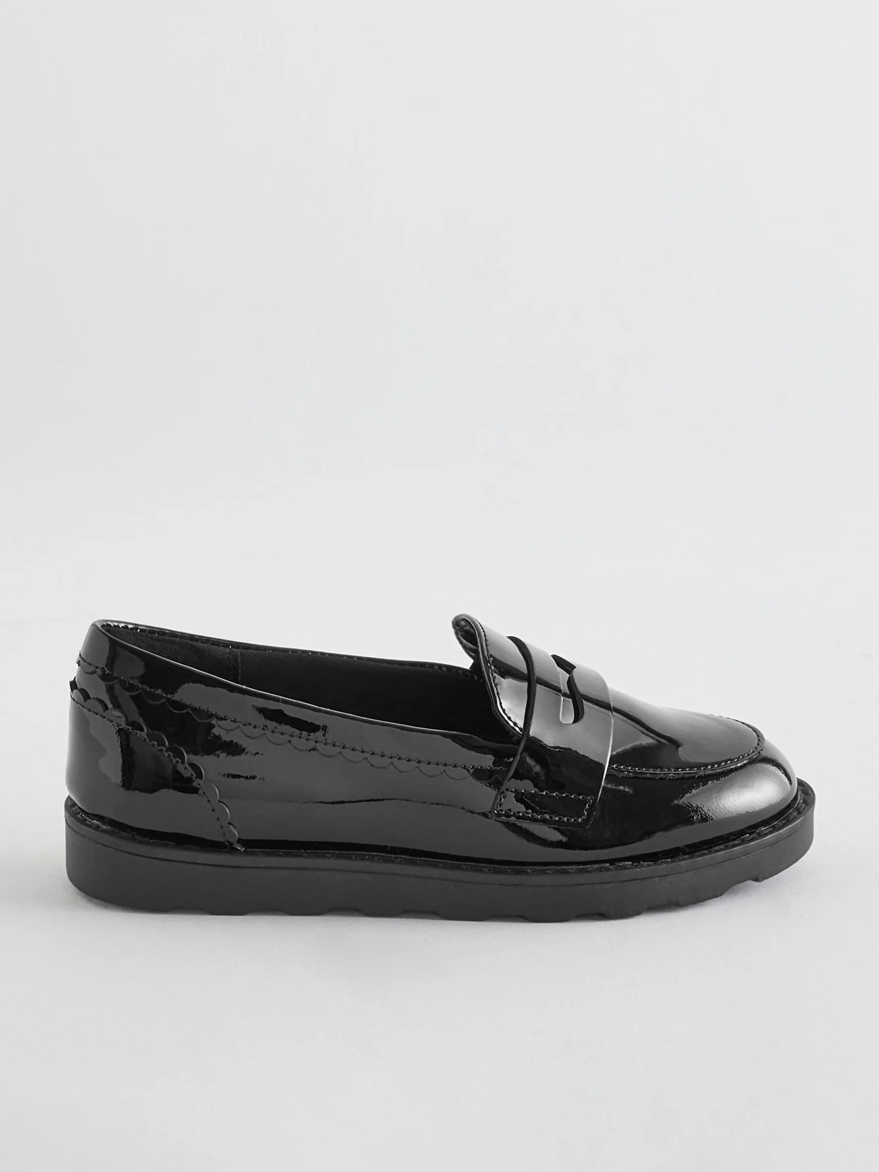 NEXT Mädchen Standard Lederslipper mit dünner Sohle und Troddel