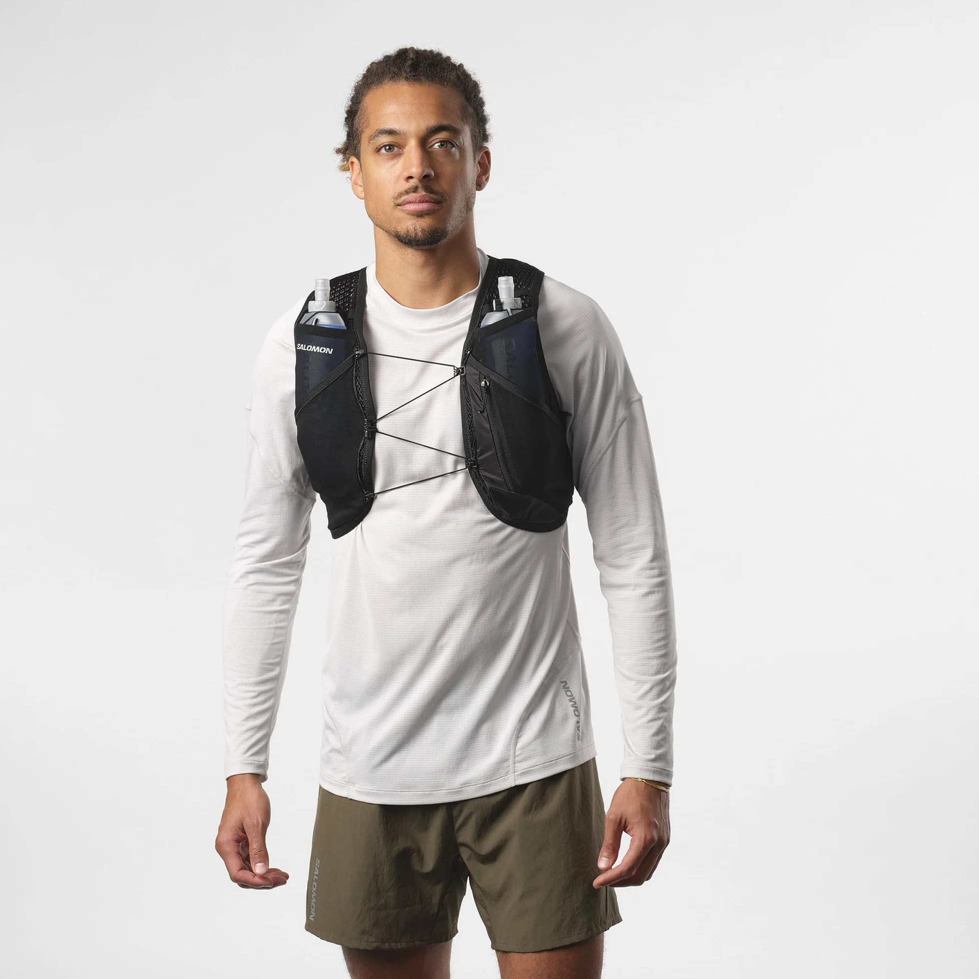 Salomon Active Skin 4 ohne Flaschen, Brusttaschen mit einfacher Flüssigkeitszufuhr, Precision SensiFit Comfort, Custom Quiver-kompatible sichere Aufbewahrung, Kurze Trailrunning-Weste